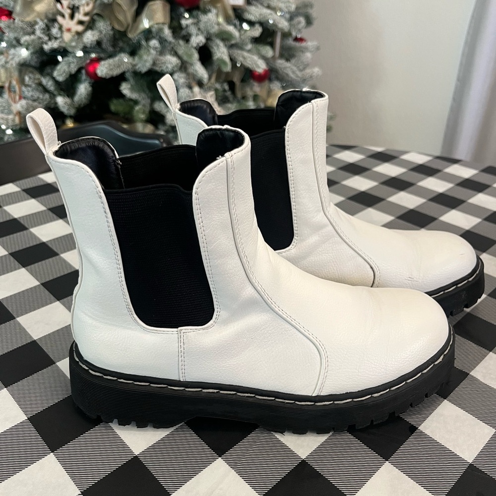 White Boot